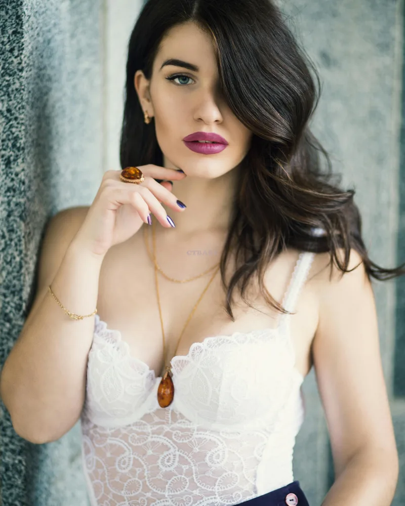 Saket Call girls :- ☎ ((85-27-67-39-49)) 💘 Low rate Call Girls