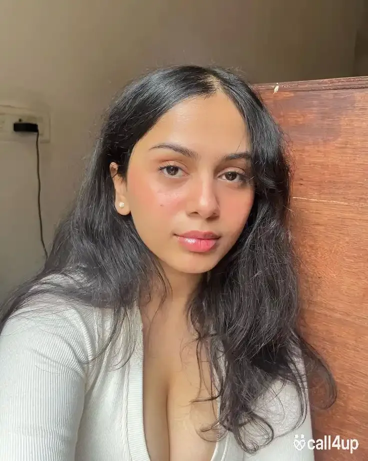 🌿🥀Best call girls 🌹Shruti Sharma 💯💯 modeling college independent geevvevvev