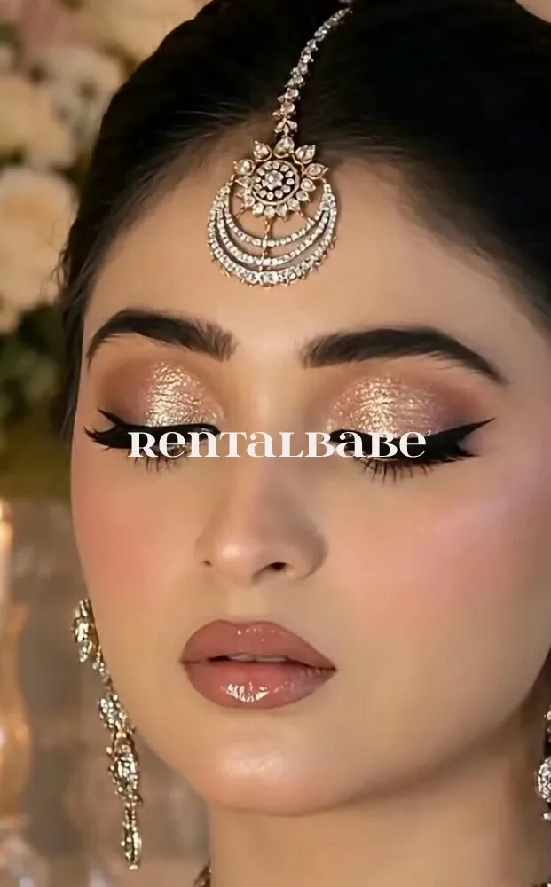 Roshani very sexy girl very hot girl very experience very intelligent service me