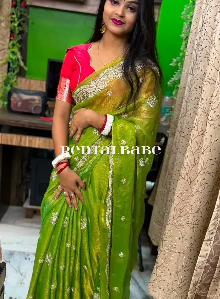 Pooja Gupta independent College moON SPOT PAYMENT-GIRL HAND PAYMENT AVAILABLE IN