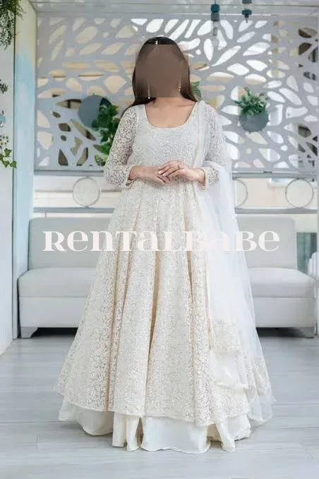 Punam escort service low price