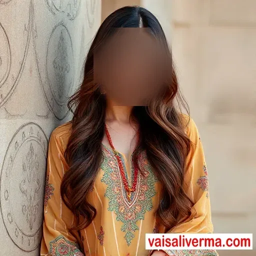 LOW PRICE CALL GIRLS IN Karol Bagh DELHI 70421 VIP ...