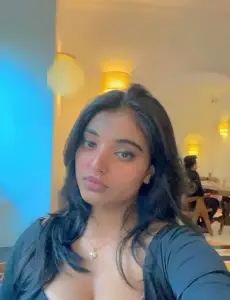 Kiran call 95238//77742 me only cash payment service available low price - Call Girls in Nashik