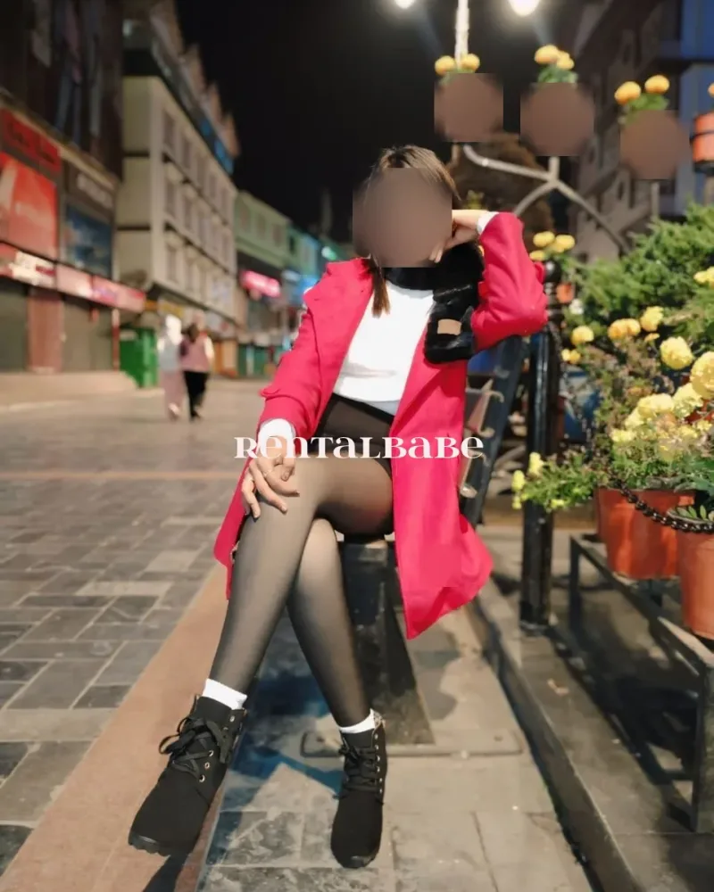 Cash payment ONLY LOOKING FOR BEAUTIFUL COLLEGE GIRLS MODEl