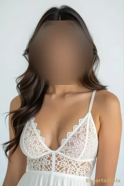 YounG_Call Girls In Pari Chowk Noida 8448079011 Escort Service In Noida