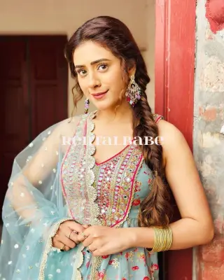 Sonakshe sinha hot g