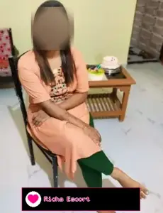 Phoolmati100% genuine kam Puri injoy ke sath sagi bahan - Call Girls in Dalanwala, Dehradun