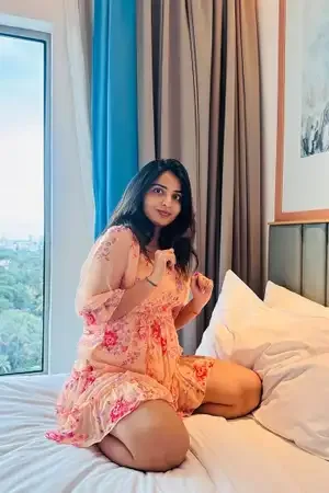 About beautiful college girl welcome