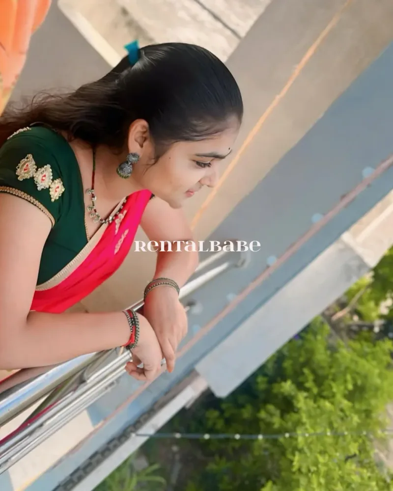 Meerut call girl and escort service in genuine