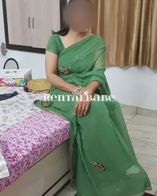 Nidhi jaiswal