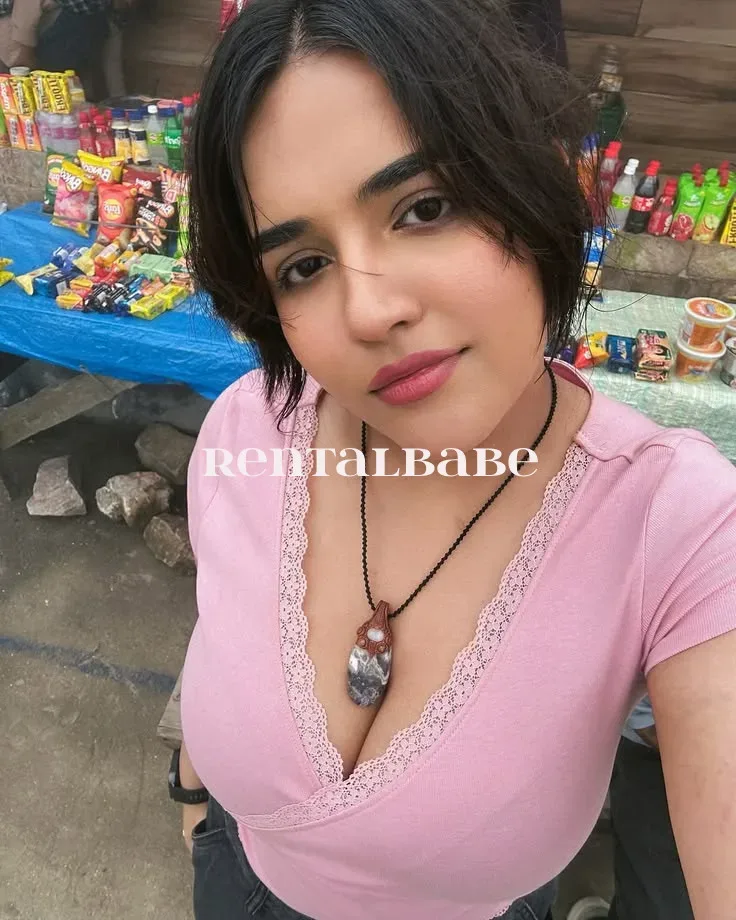 Independence college GIRLS HOUSE WIFE HOT girls AND HOME SERVI