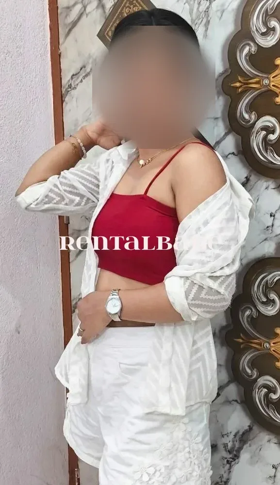 My name is Misti, and welcome on my profile. I'm living in Varana and work as a