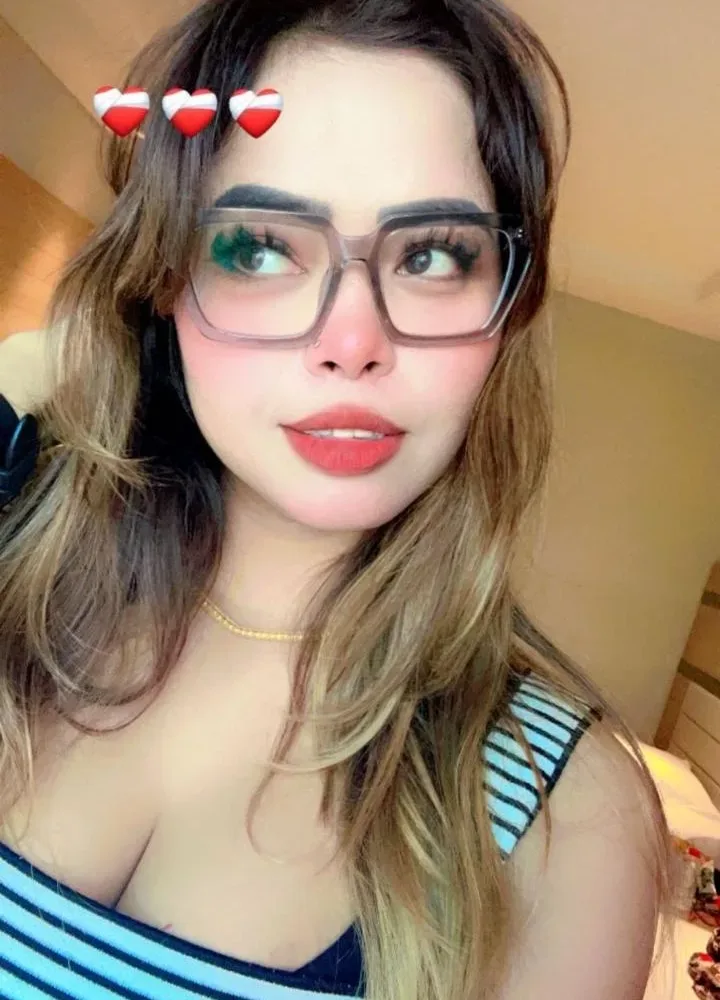 Gudiya Sharma call girl escort service