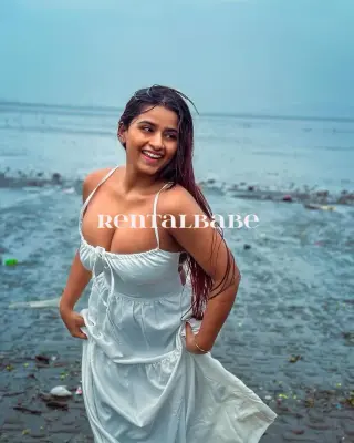 Priyanka chopra hot