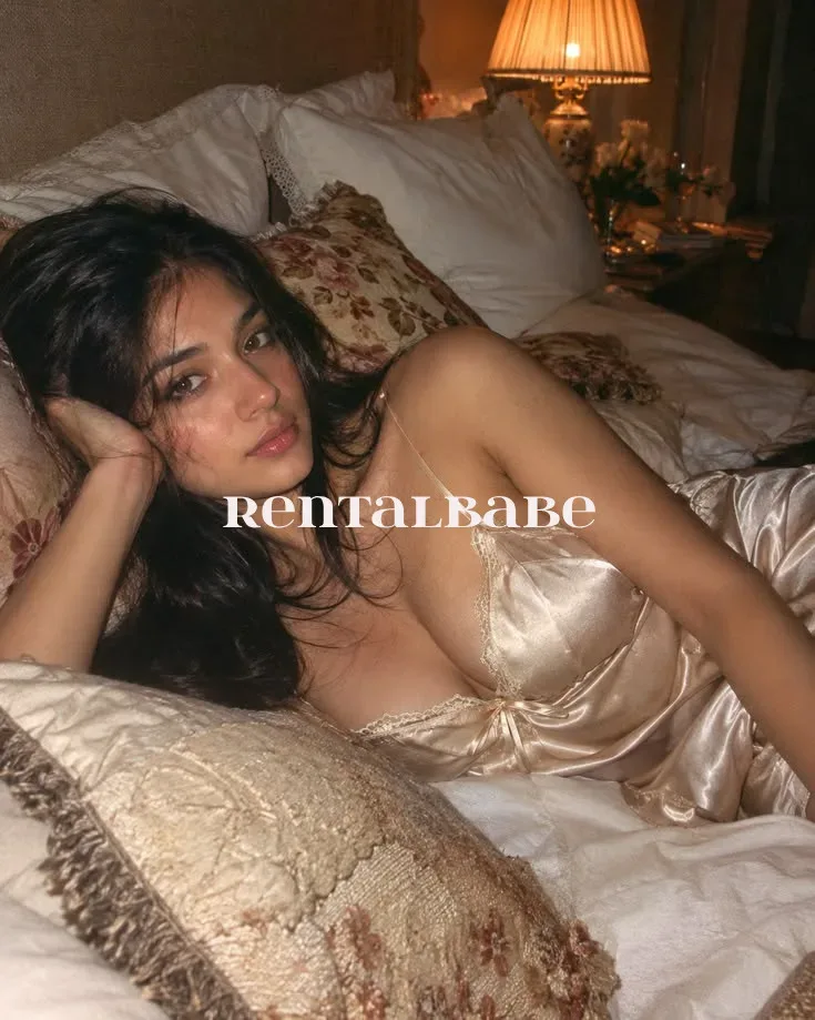 Shruti Patel escort service call girl available sex enjoy full body massage avai