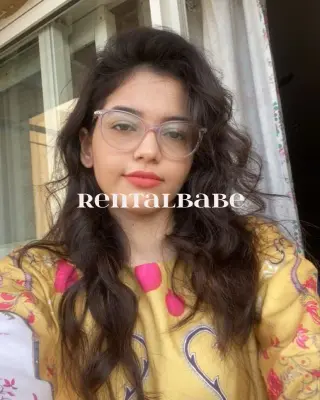 Rakhi pandey
