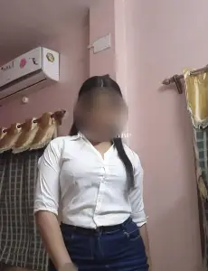 Junagadh ❤️ Call girl in 96085//58436 low price in escort service in call girl - Call Girls in Zanzarda road, Junagadh