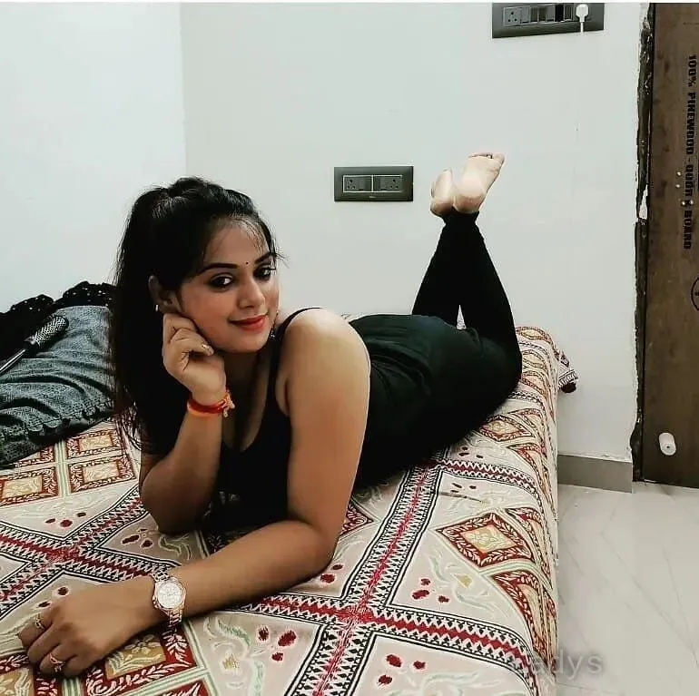 Myself Alka, belong to Pune and living alone. I initially work in call center bu