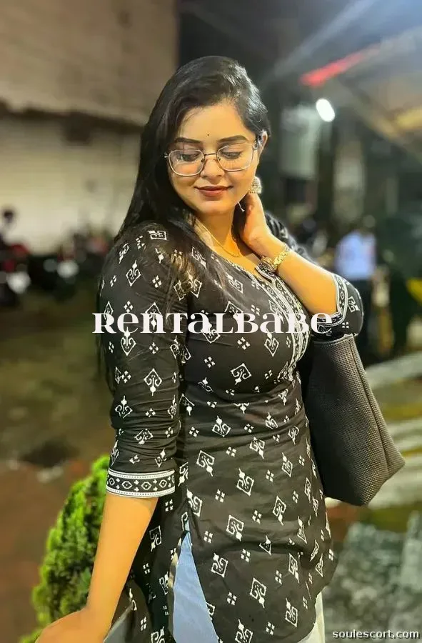 BOOK NOW :— 9355511765 Call Girls in Janakpuri | Delhi